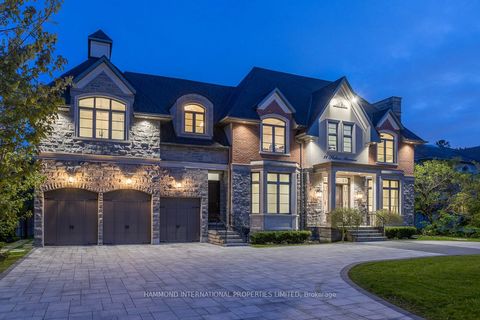 11 Helen Avenue Vaughan ON L4J 1J6