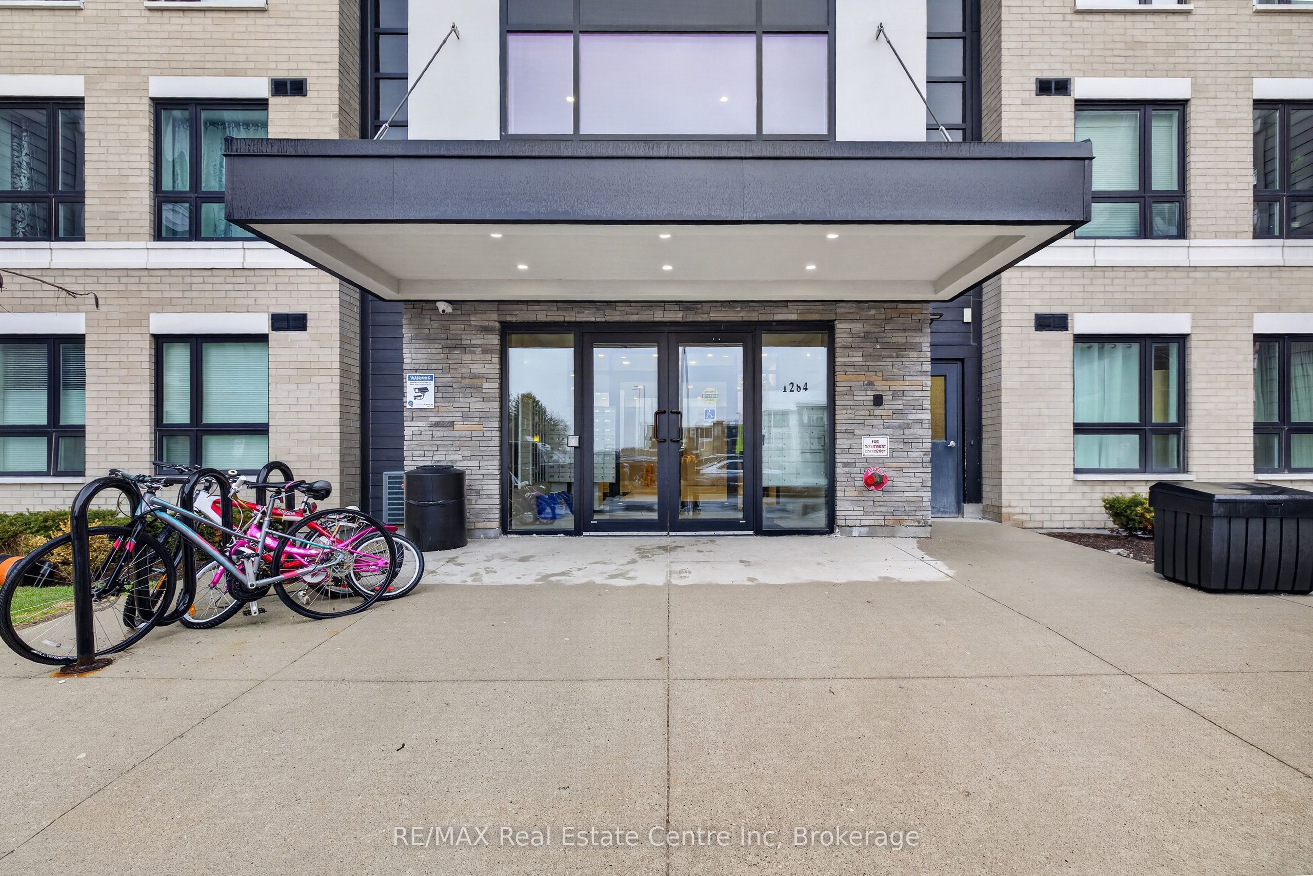 1284 Gordon Street 113