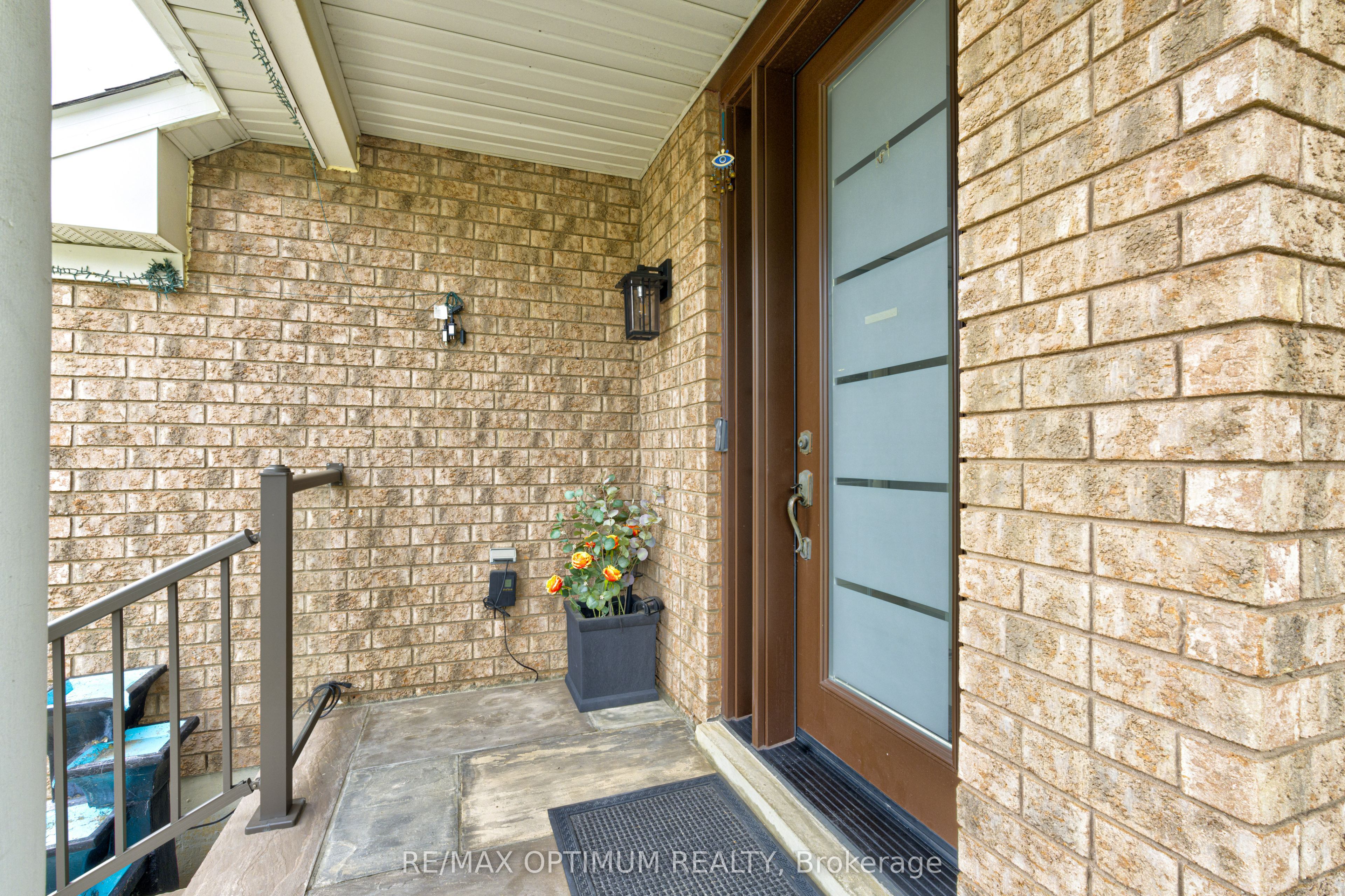 54 Bramoak Crescent