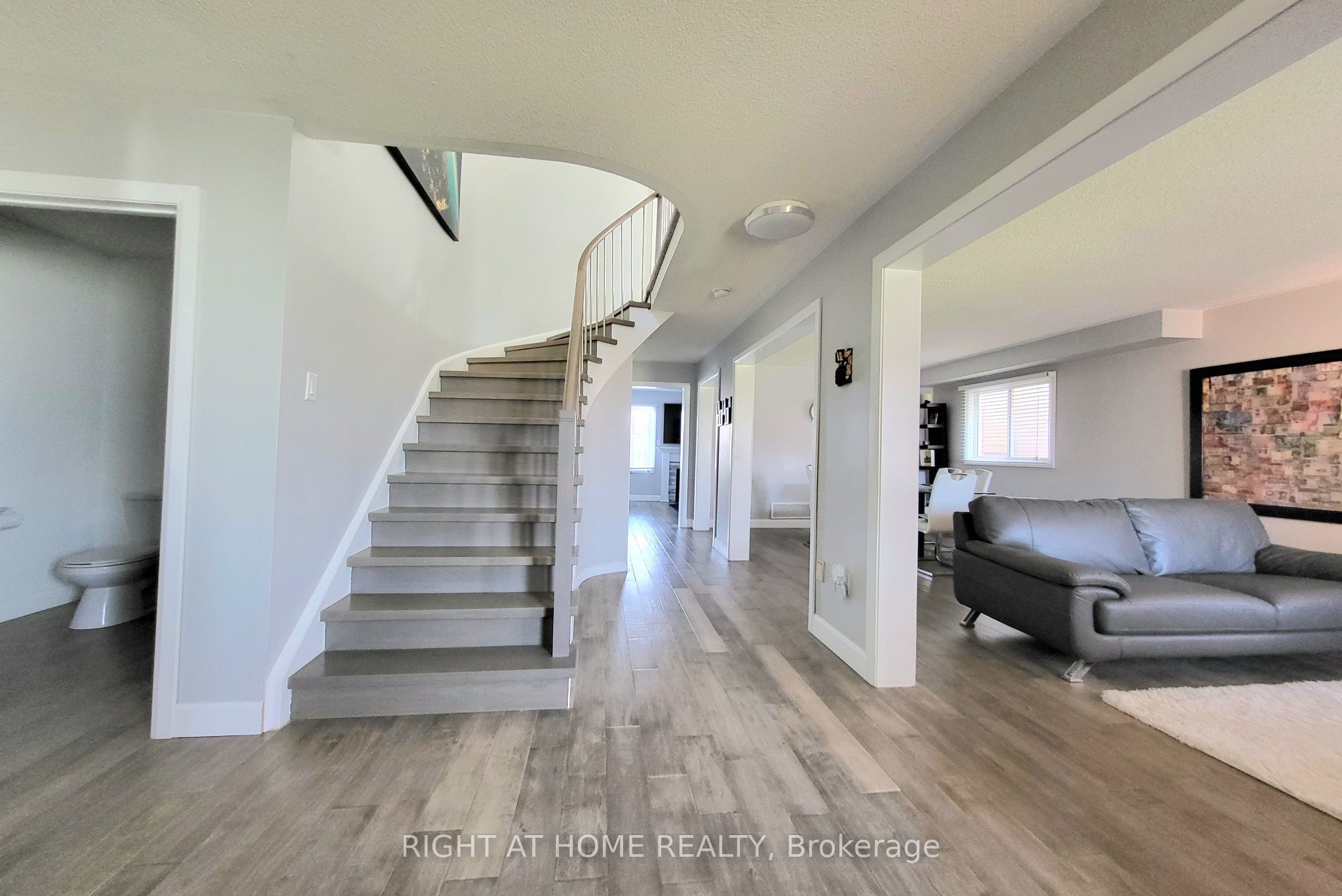 1040 Beaver Valley Crescent