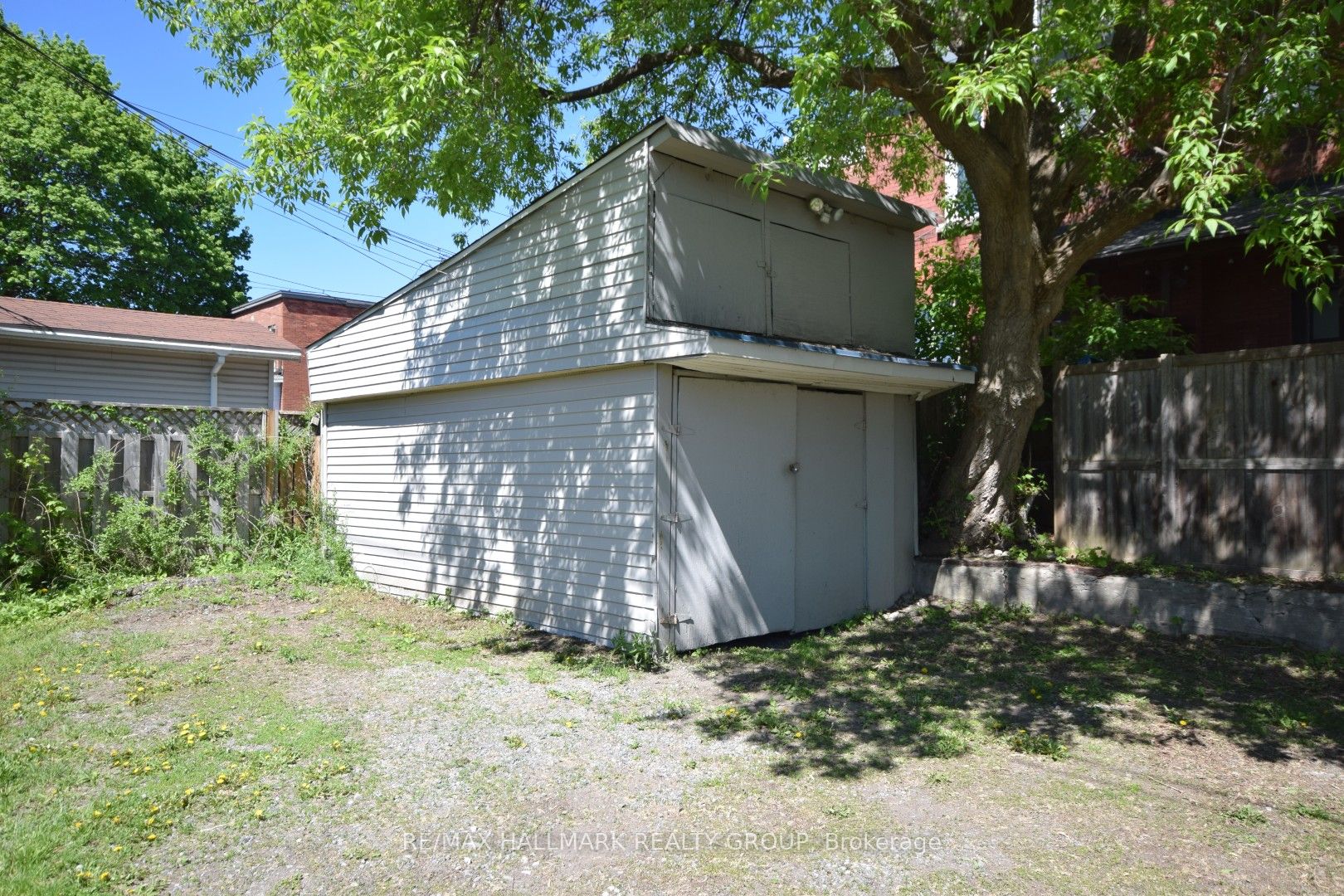567 Gladstone Avenue