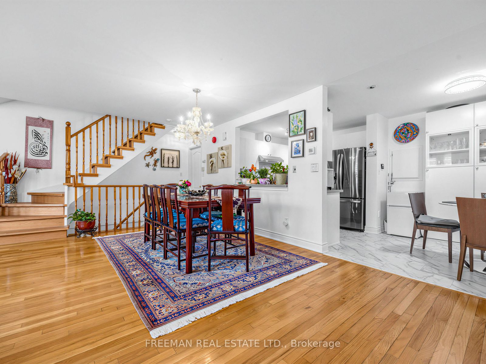 108 Finch Avenue W C13