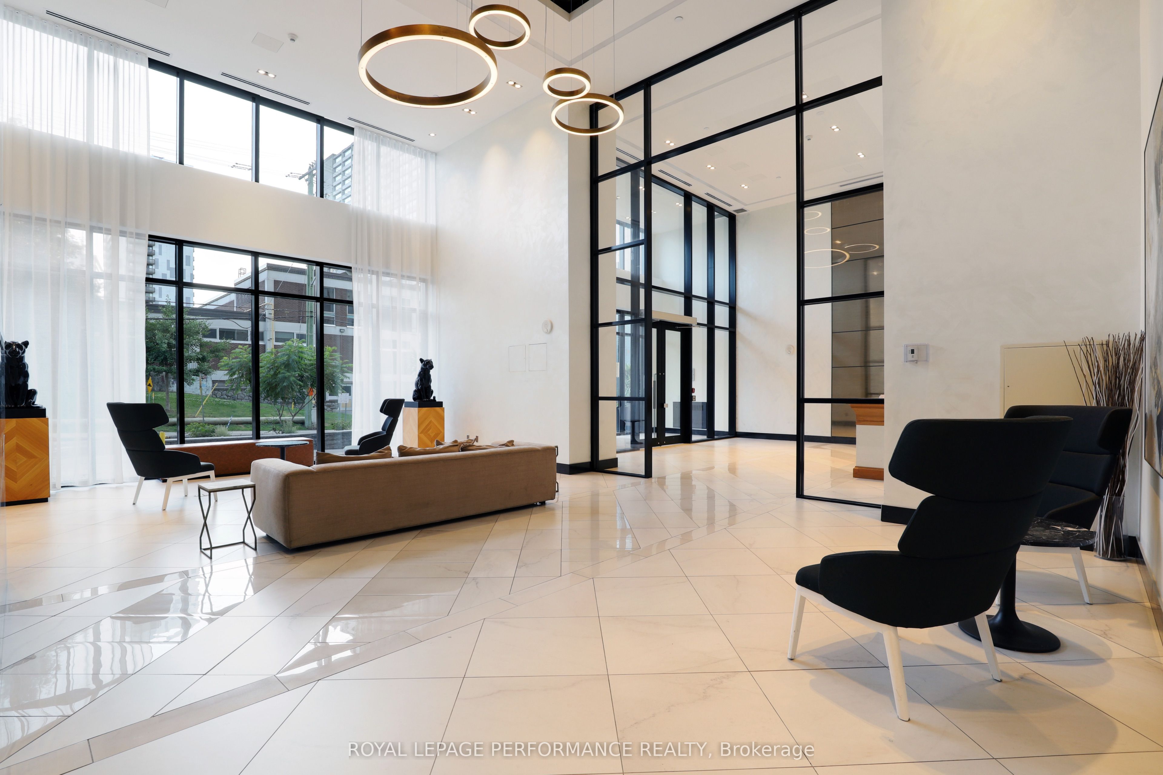 255 Bay Street 1603