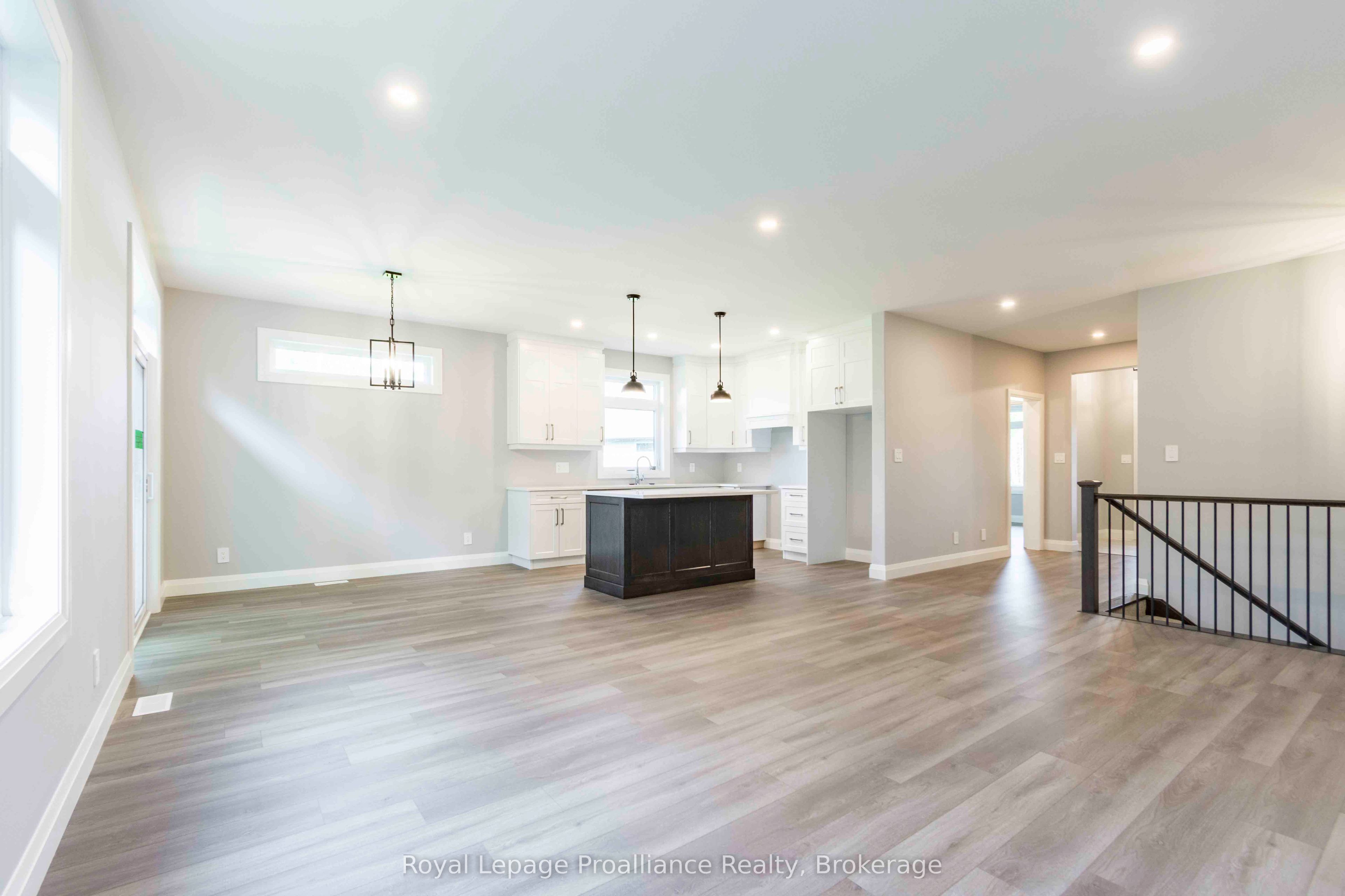31 MacKenzie John Crescent