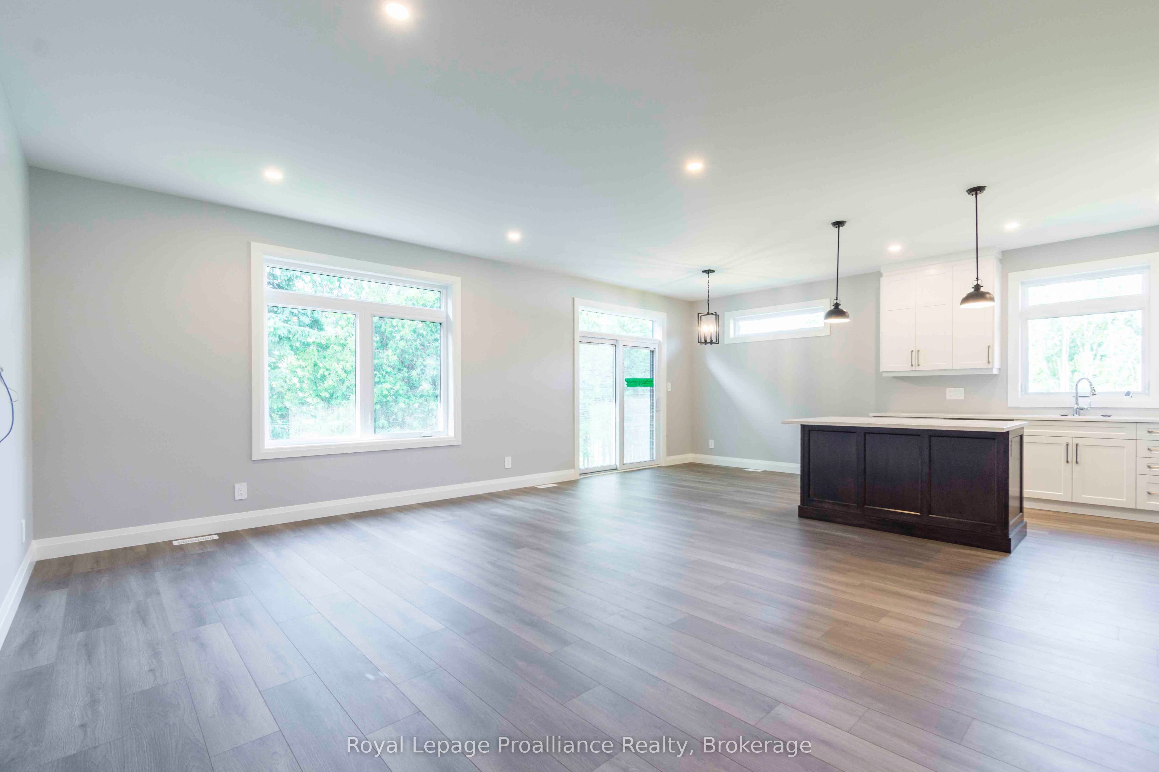 31 MacKenzie John Crescent