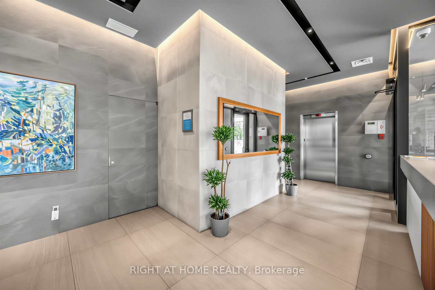 260 Queens Quay W 1906