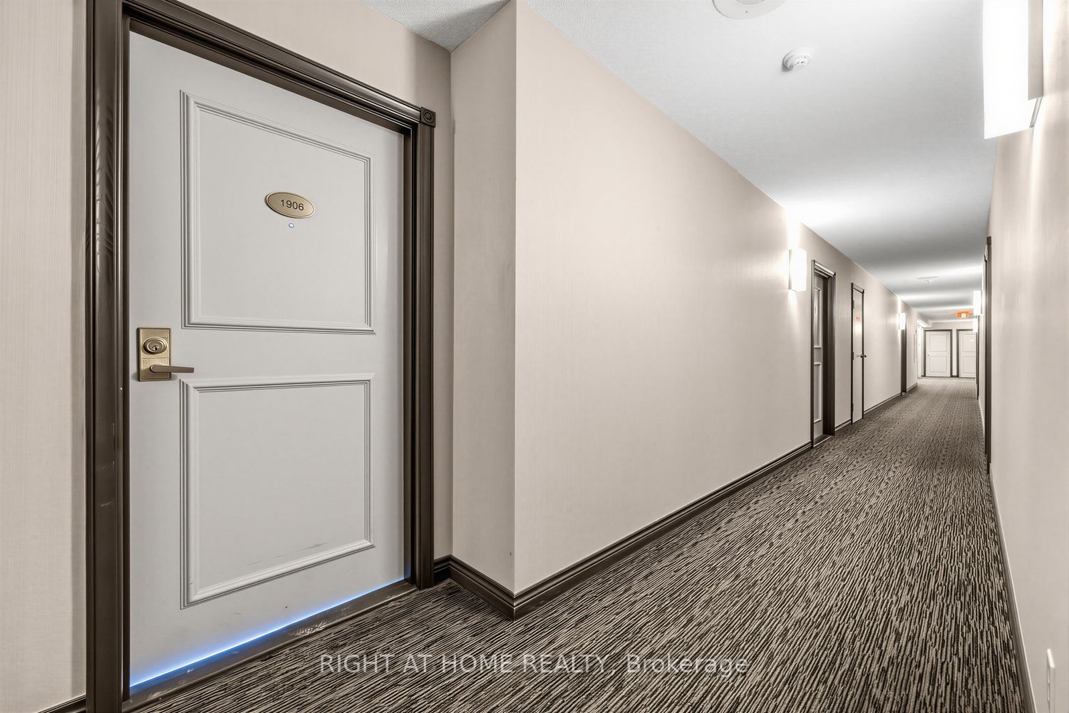 260 Queens Quay W 1906