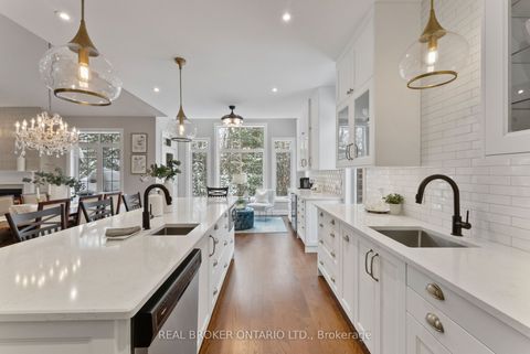 24 Howard Williams Court Uxbridge ON L9P 0R2