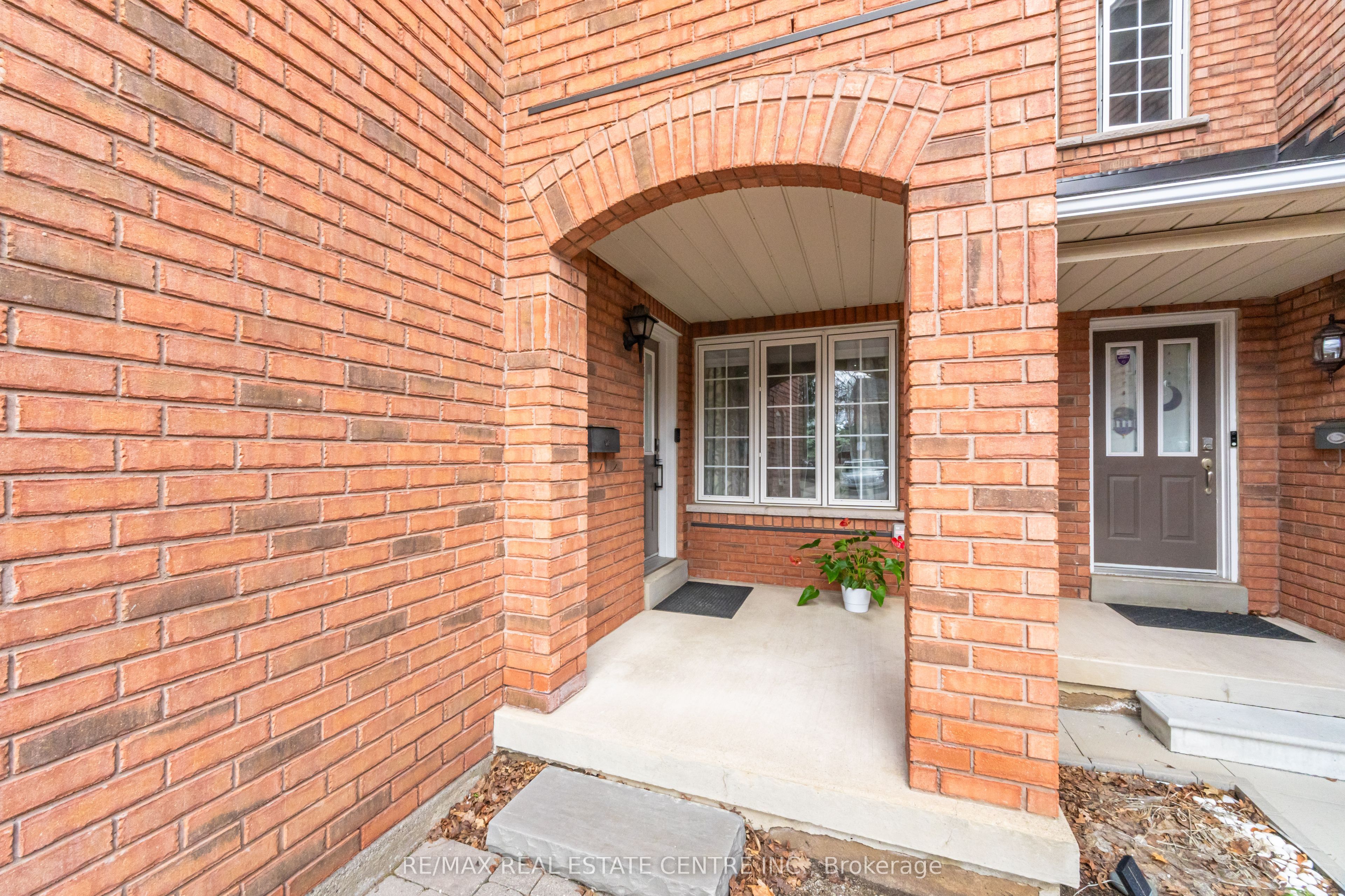 2665 Thomas Street 62