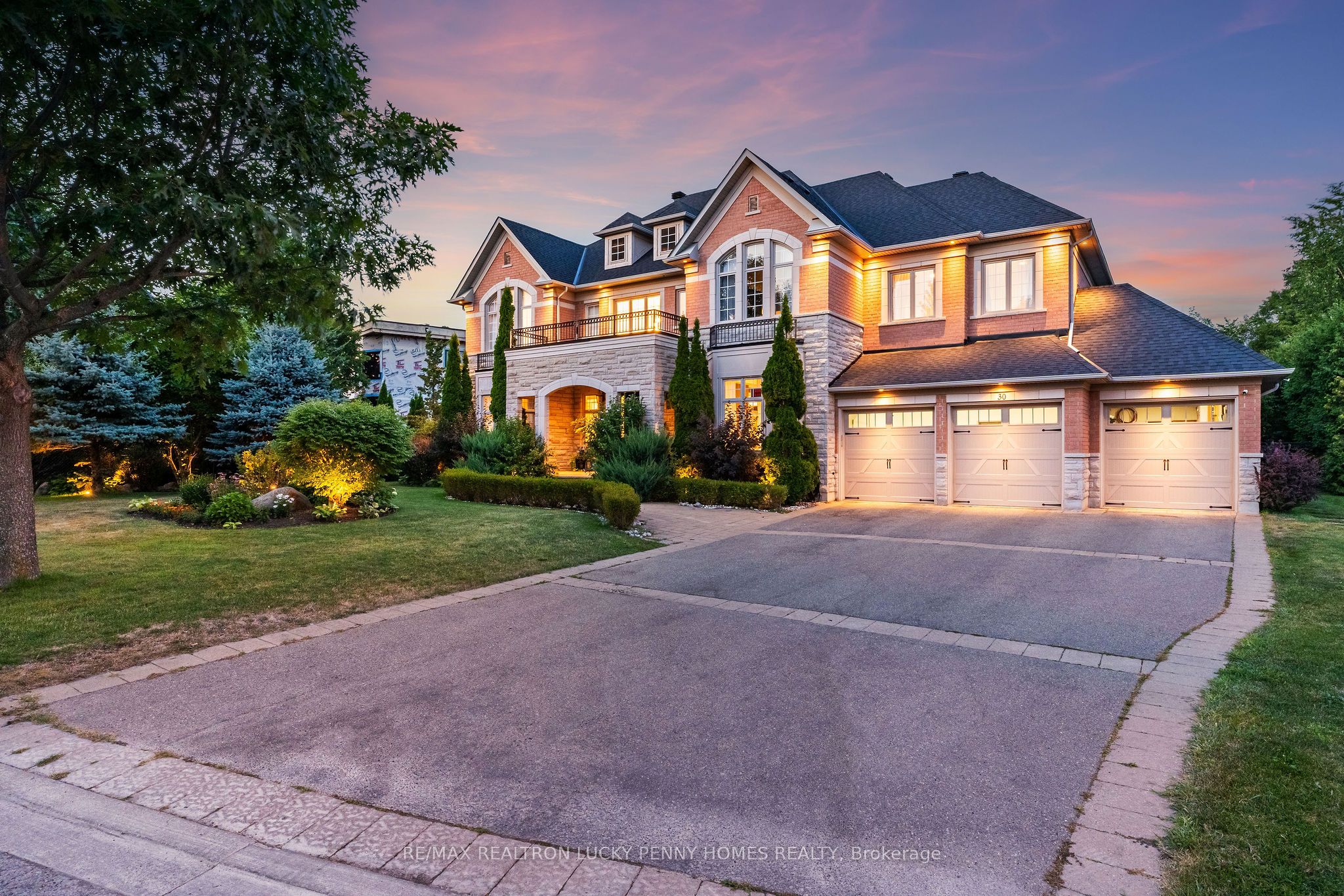30 Bernadotte Drive