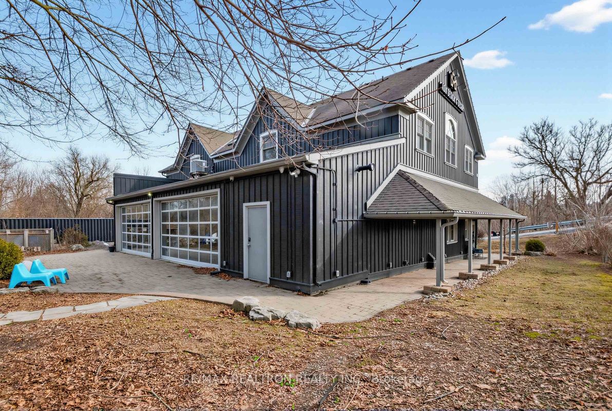 505 Queen Street