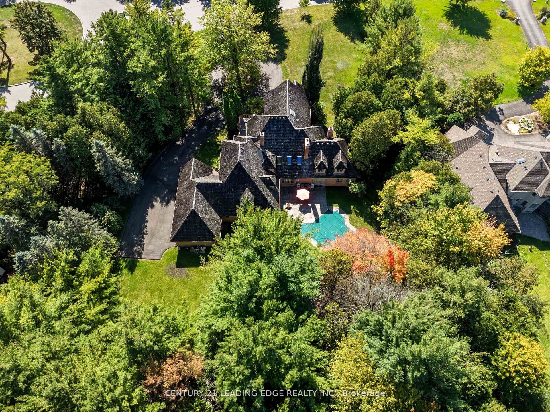 8 Bunhill Court
