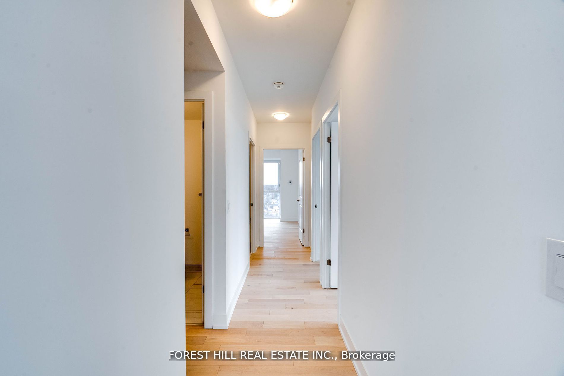 1063 Douglas Mccurdy Comm Circle 1002