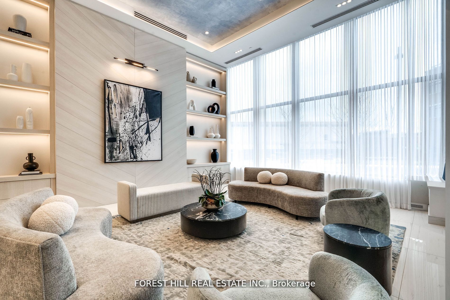 1063 Douglas Mccurdy Comm Circle 1002