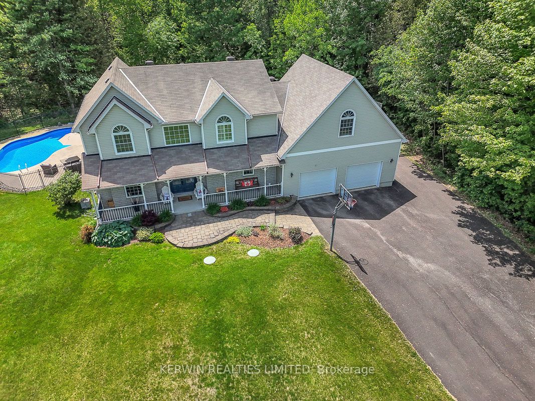 8 Kimini Drive N