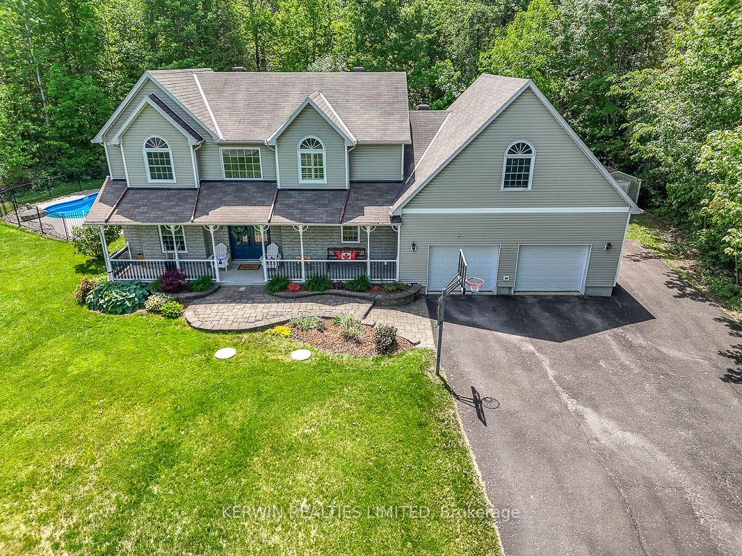 8 Kimini Drive N