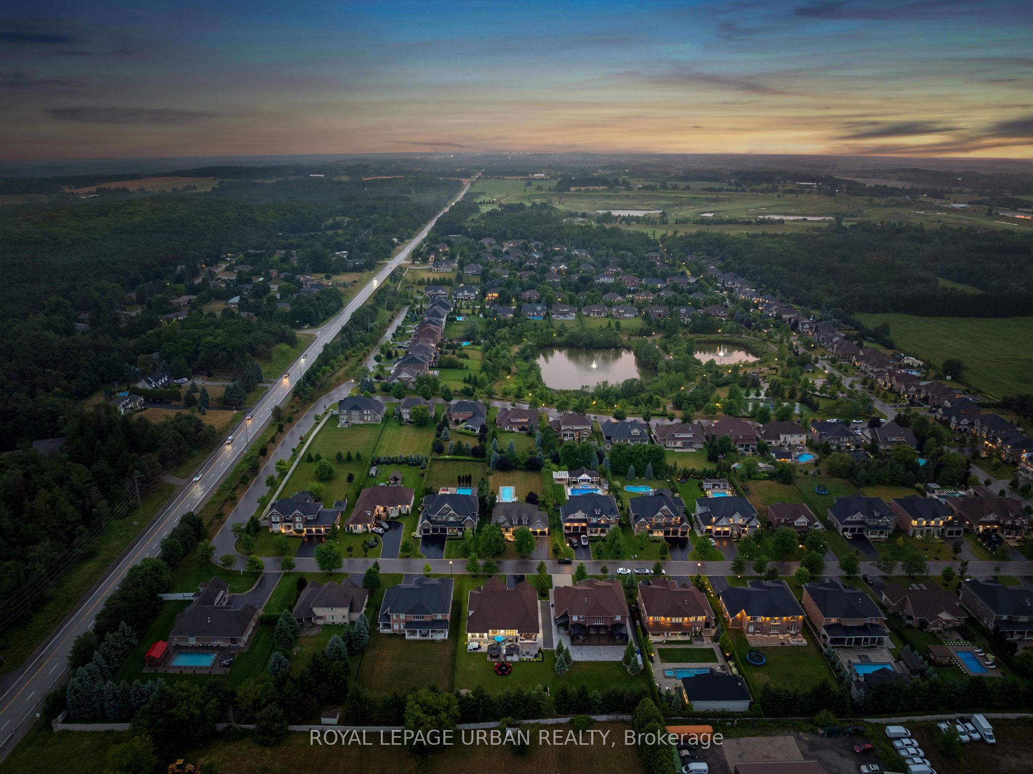 15 Country Club Crescent