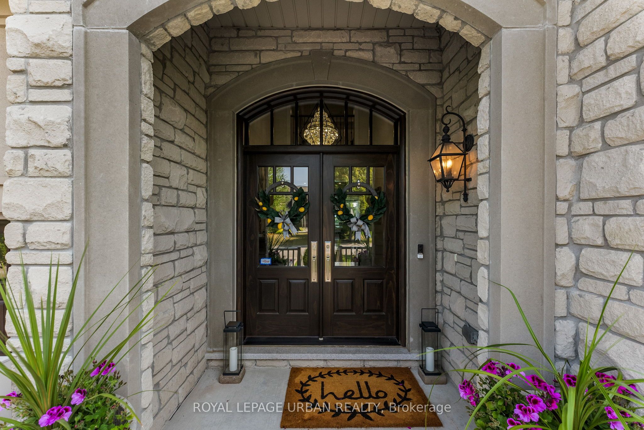 15 Country Club Crescent