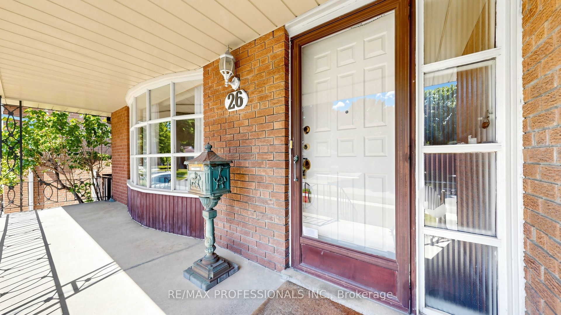 26 Woodcrest Drive