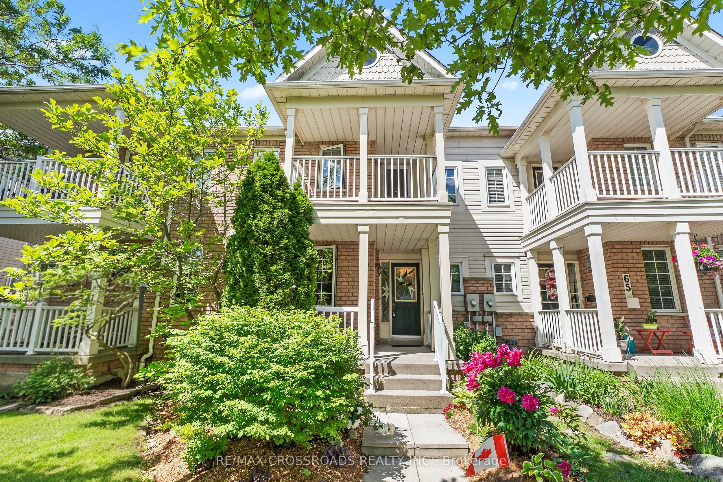 67 Regatta Crescent