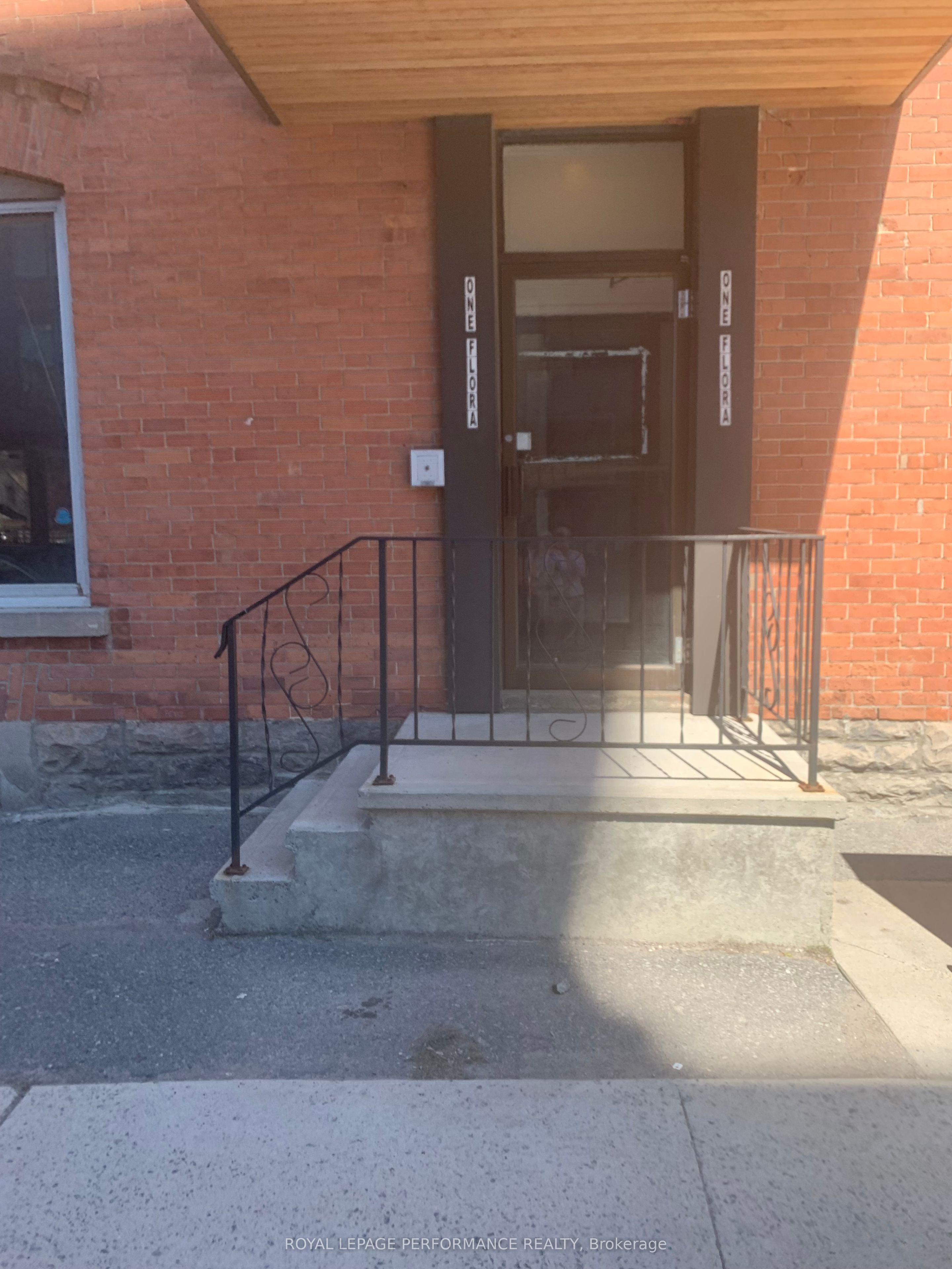 480 Bank Street
