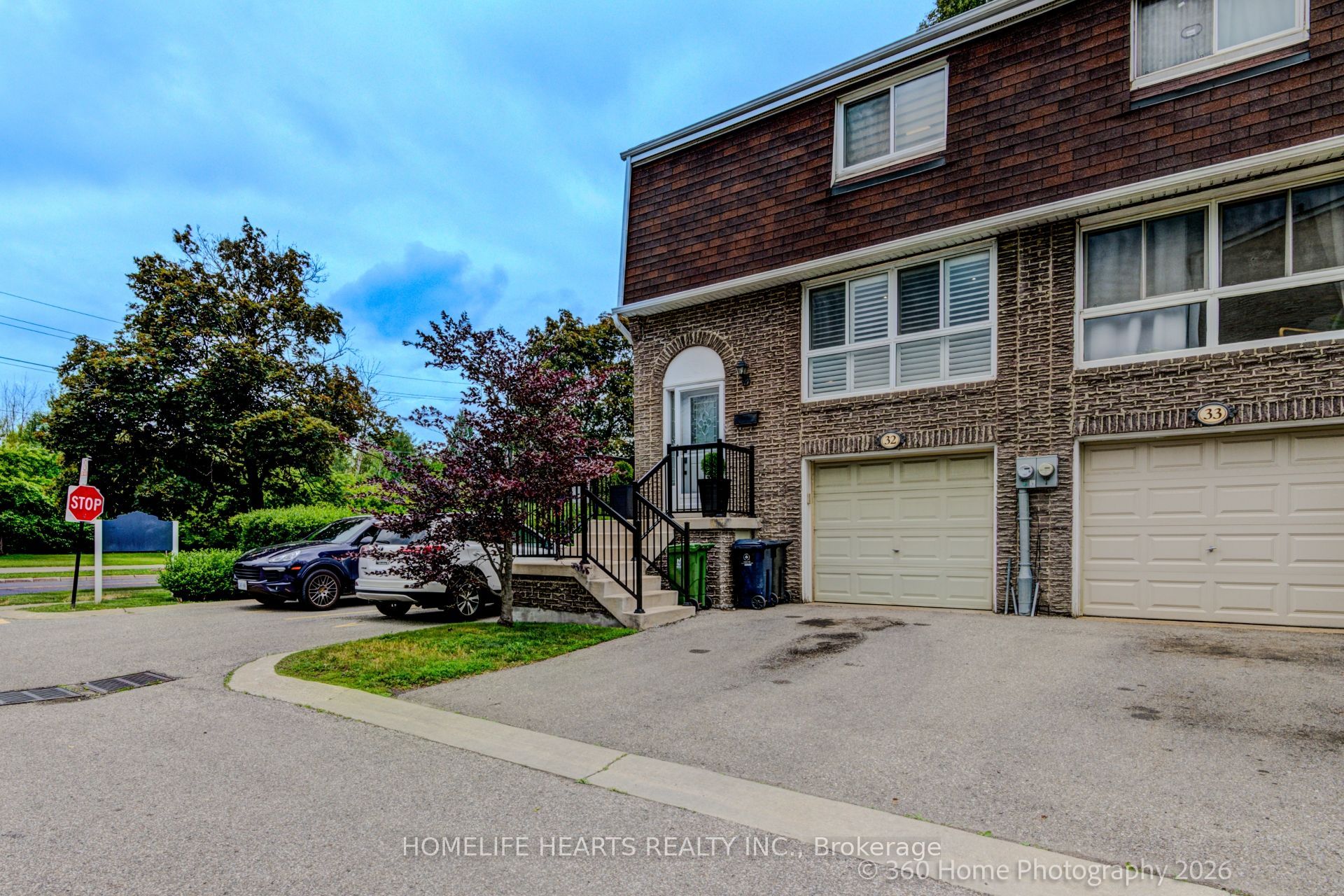 625 Rathburn Road 32