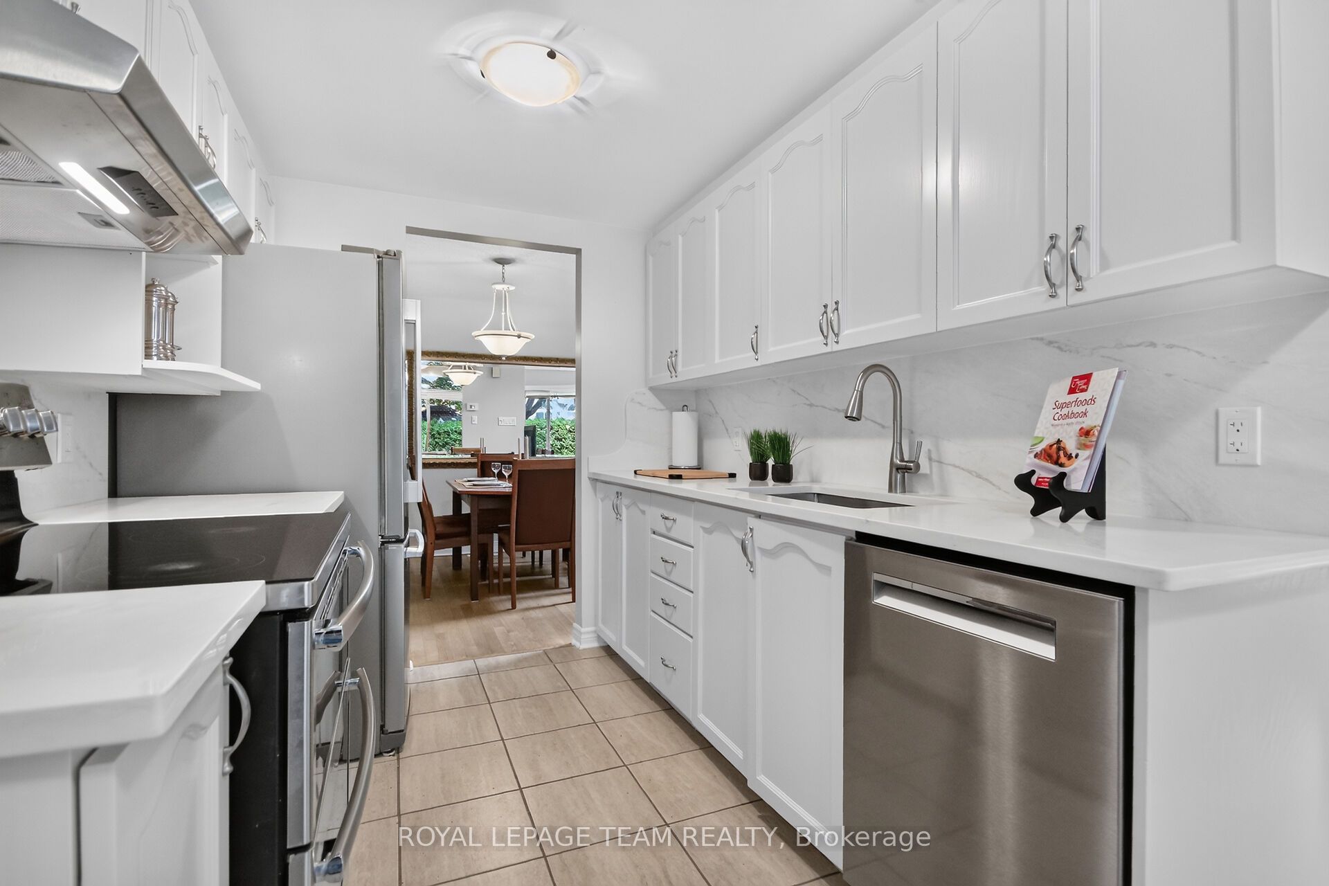 72 Sheppard's Glen Avenue