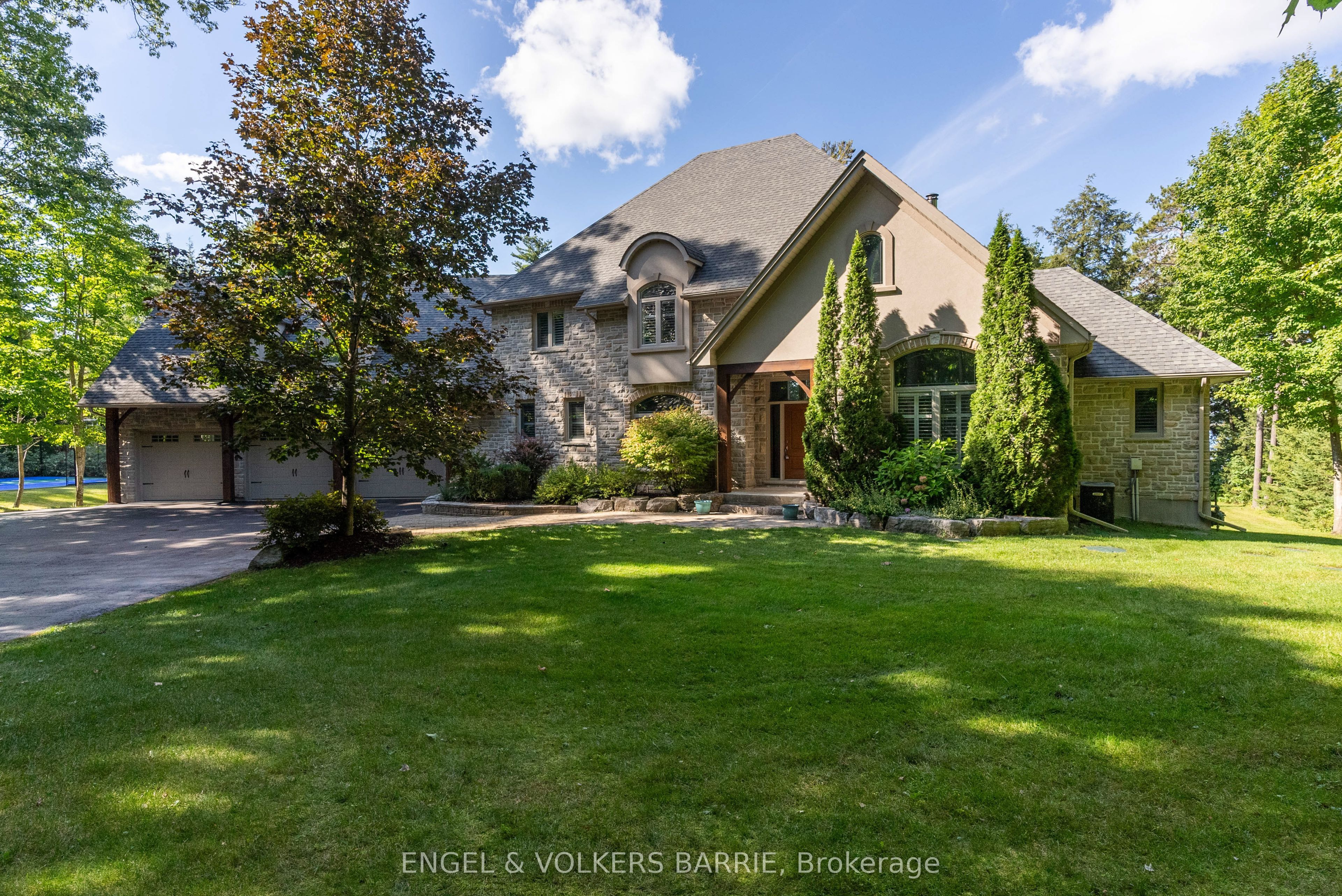 1220 Shoreview Drive