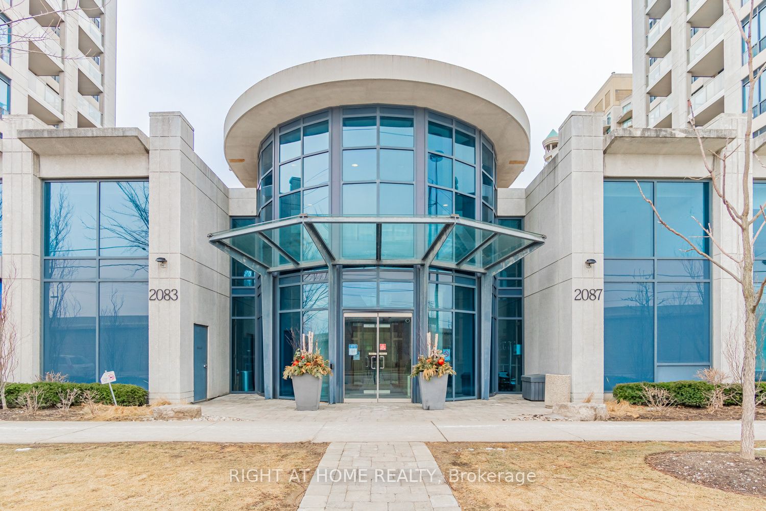 2087 Lake Shore Boulevard W 1503