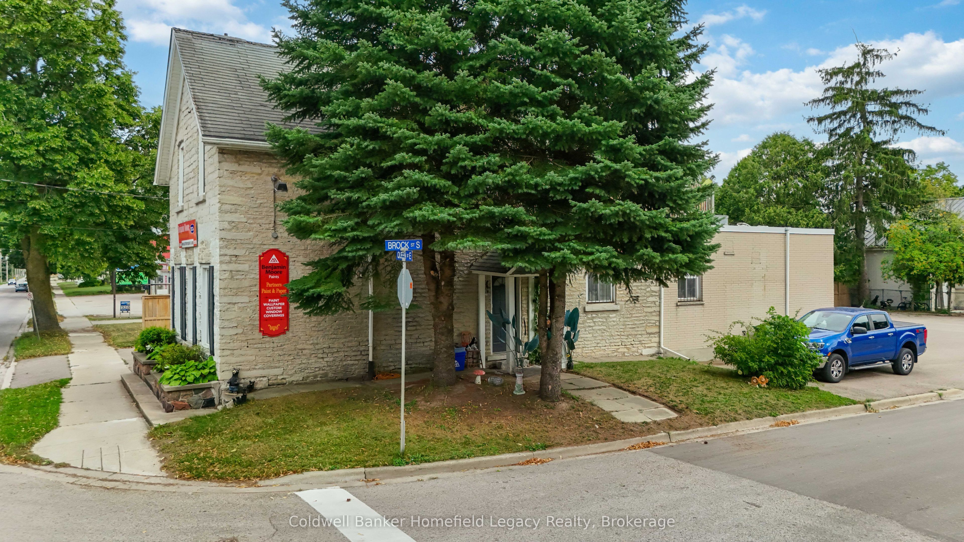 450 Queen Street E
