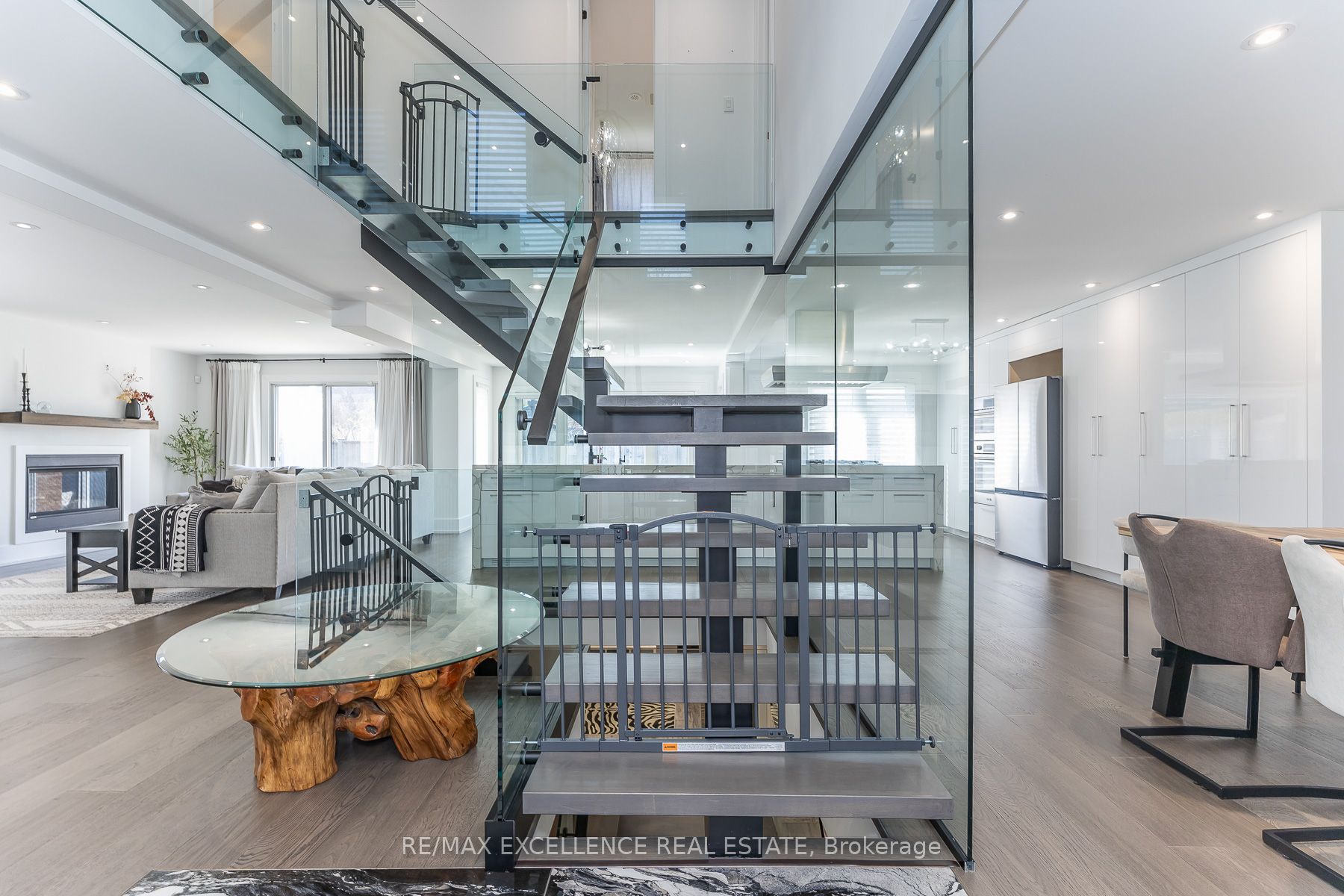 2 Pebble Beach Court