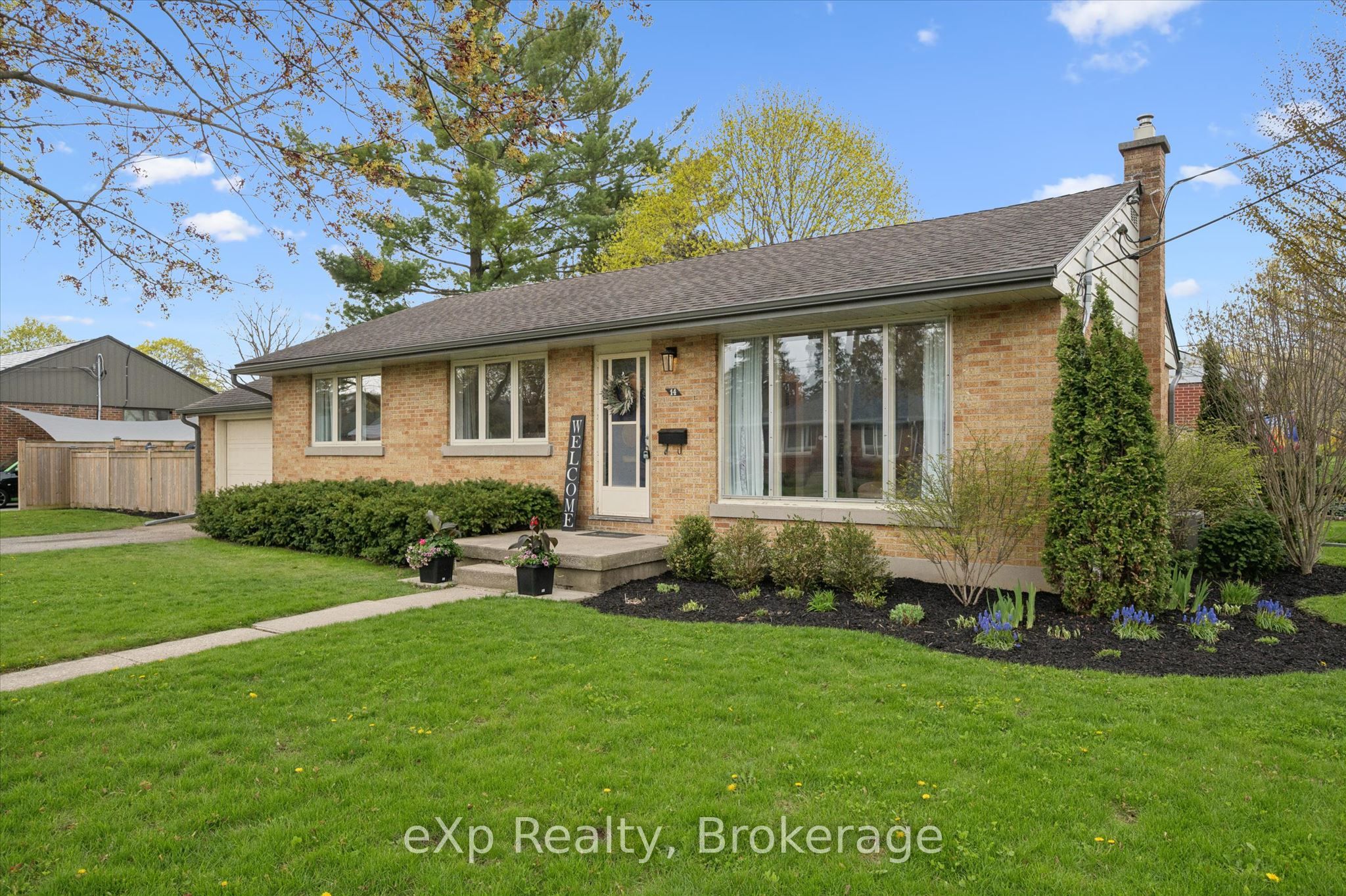 14 Glenwood Avenue