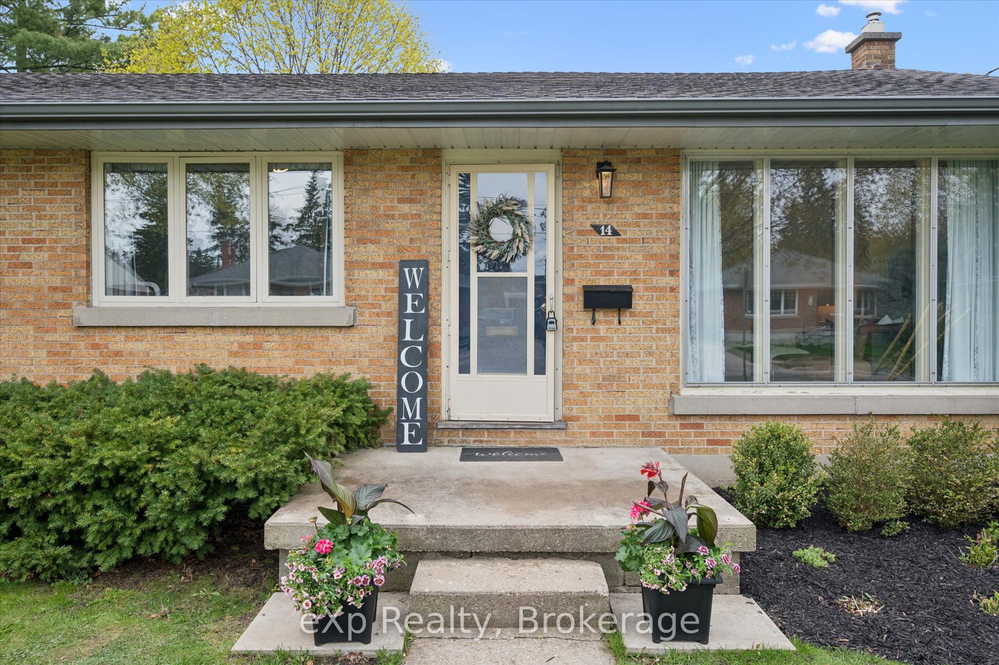 14 Glenwood Avenue