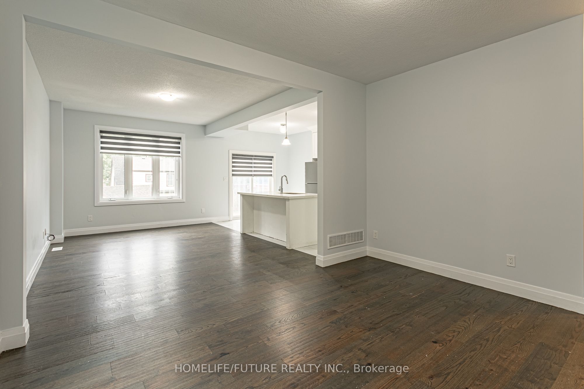 124 King Street E
