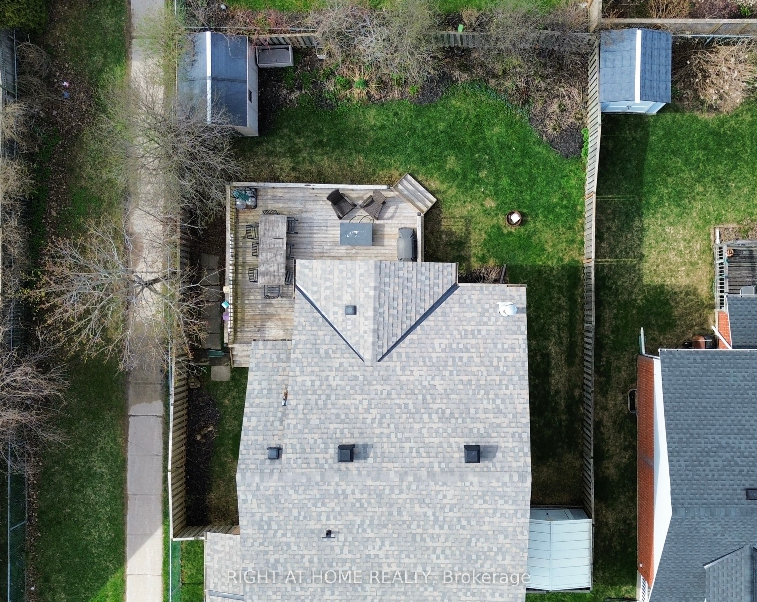 11 Passmore Avenue