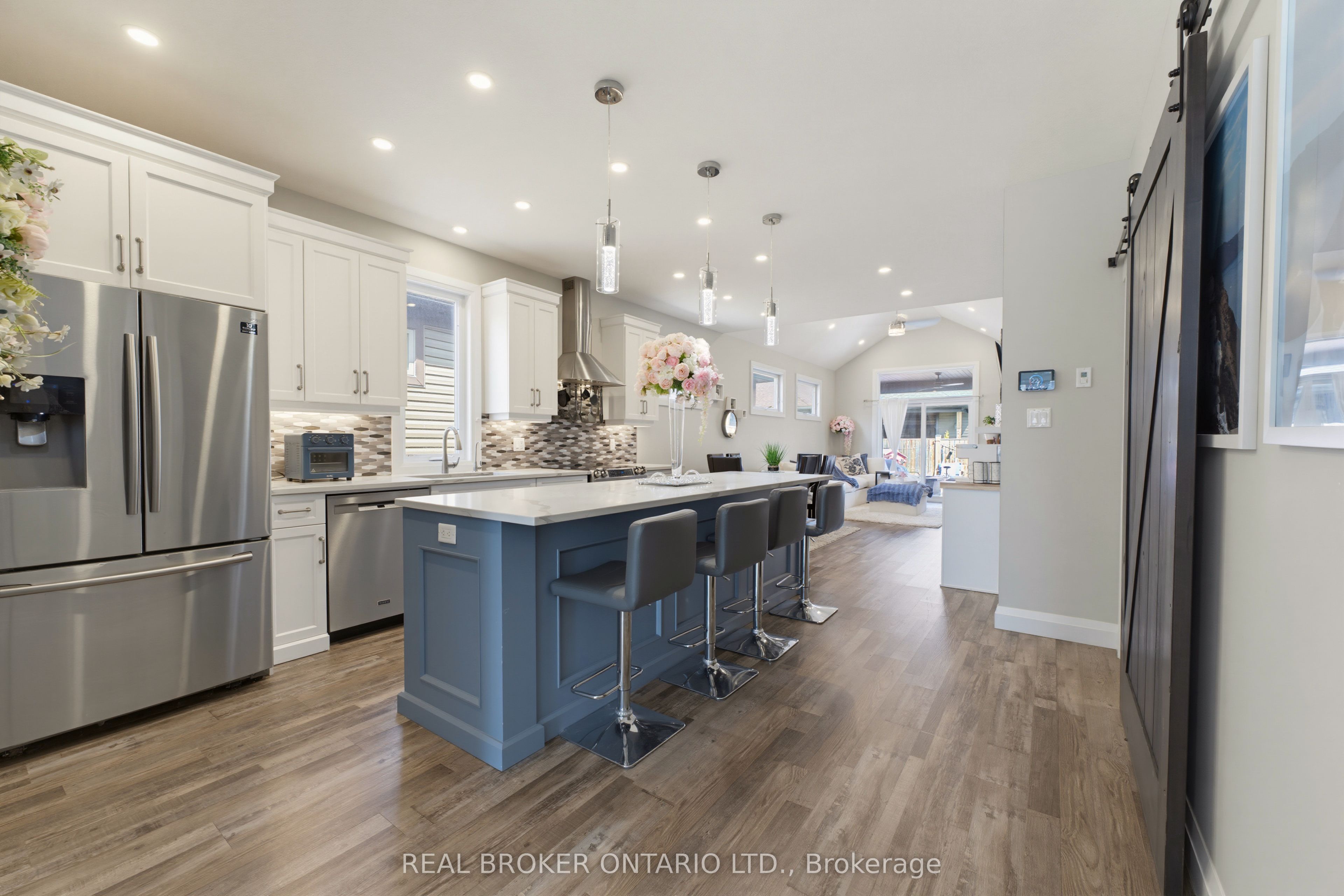 98 Woodberry Crescent