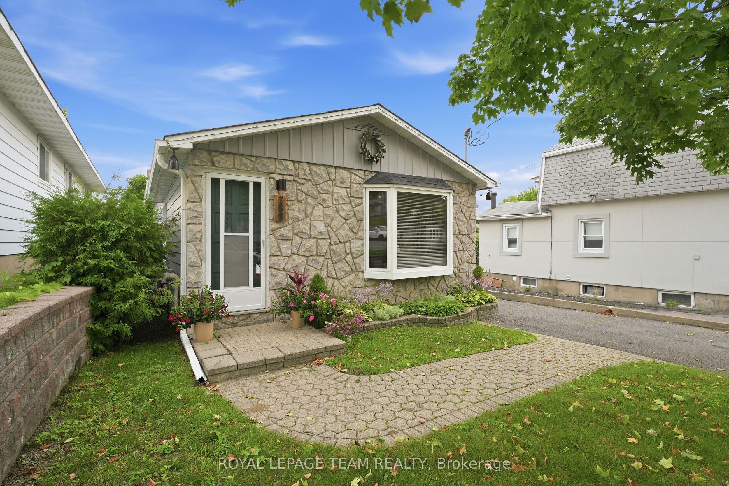 289 Montfort Street