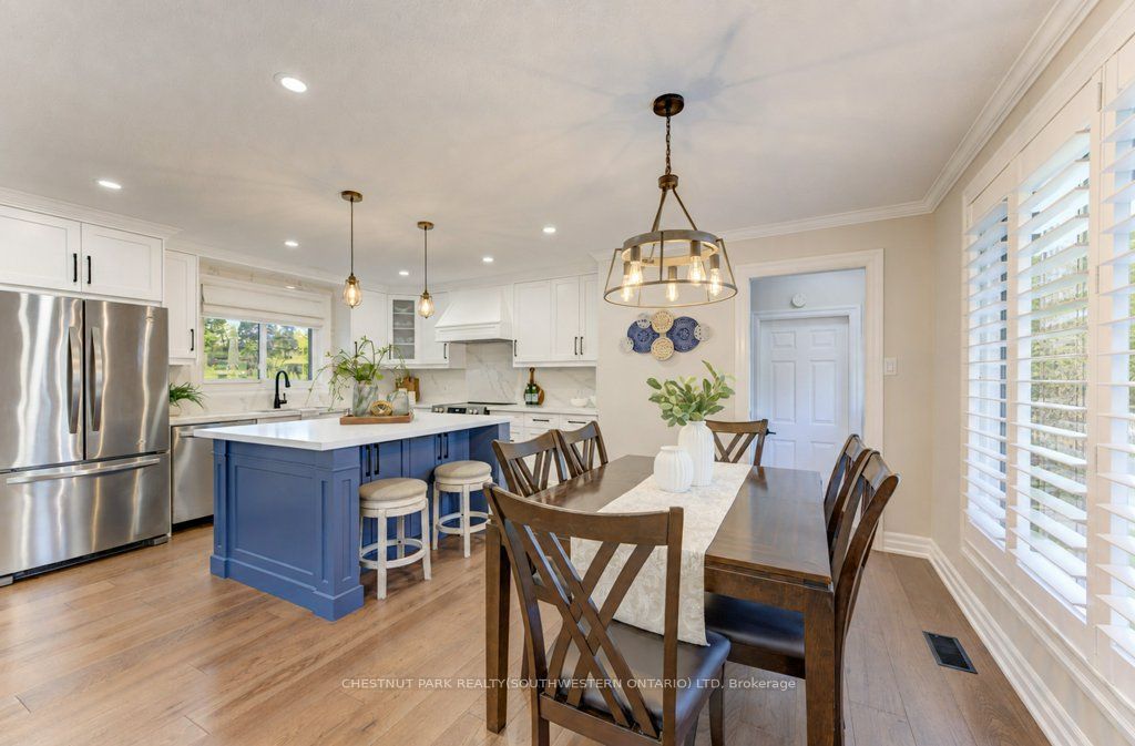 3 BLUE HERON Court