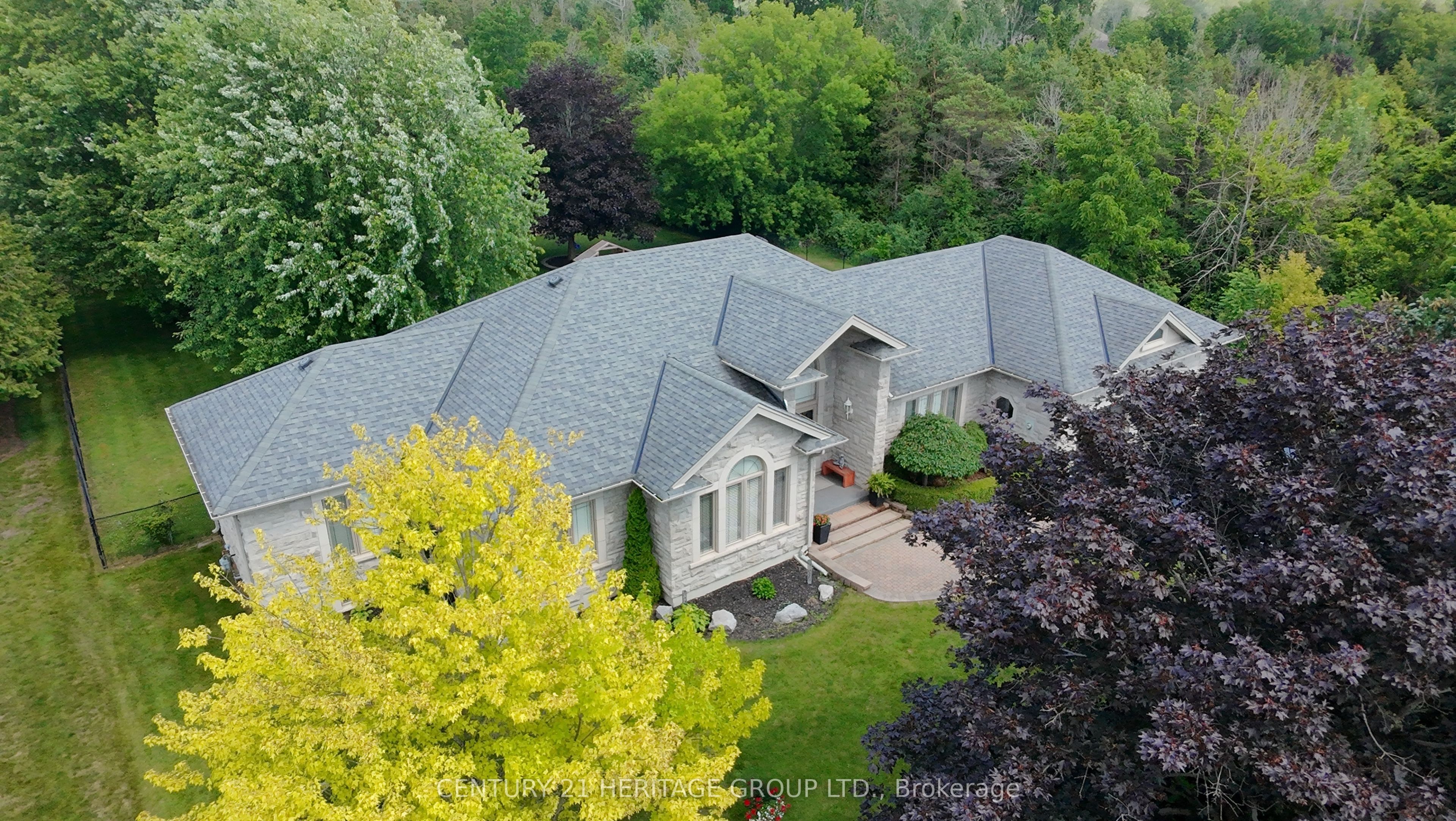 49 Shore Crescent