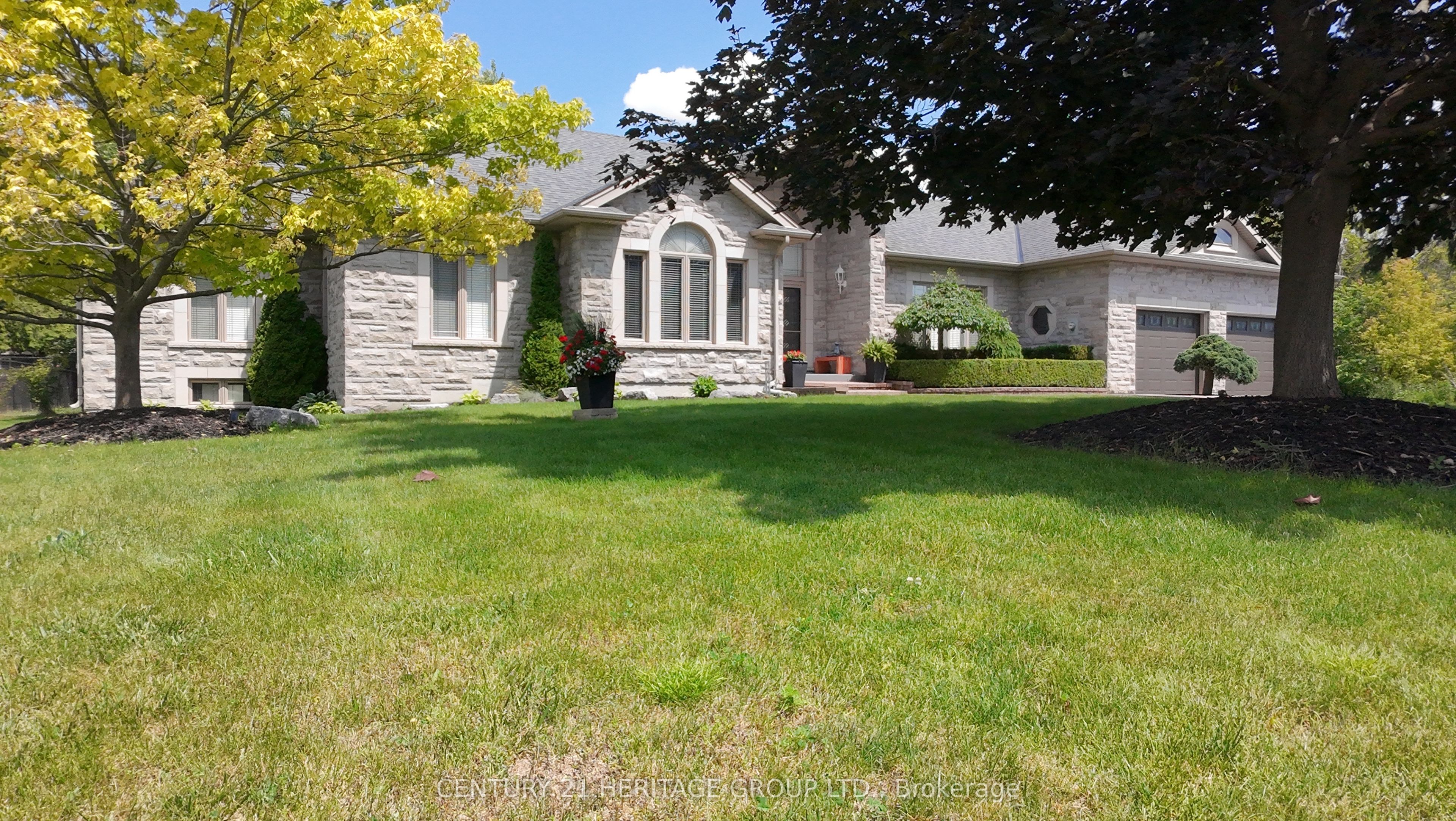 49 Shore Crescent
