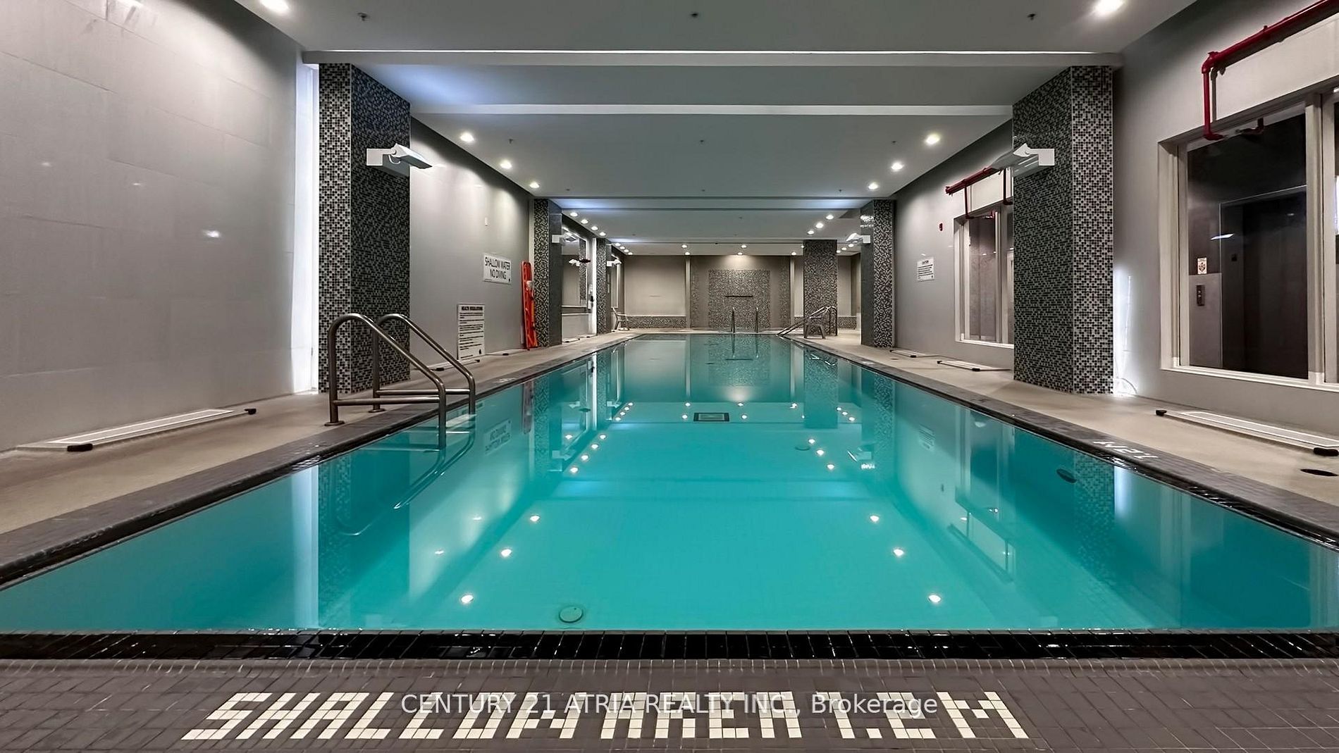 75 Norman Bethune Avenue 812