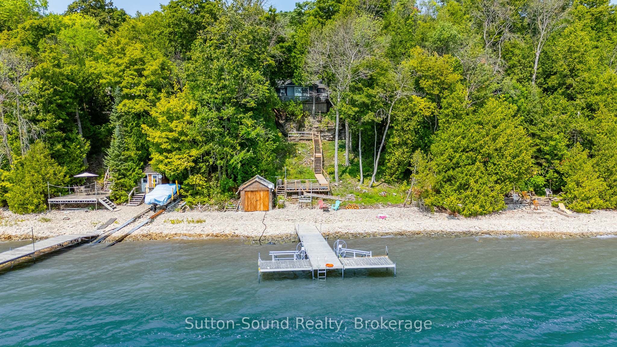 606 Mallory Beach Road