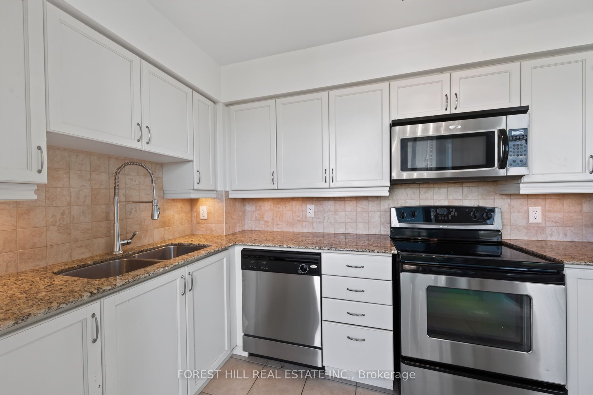 18 Valley Woods Road PH310