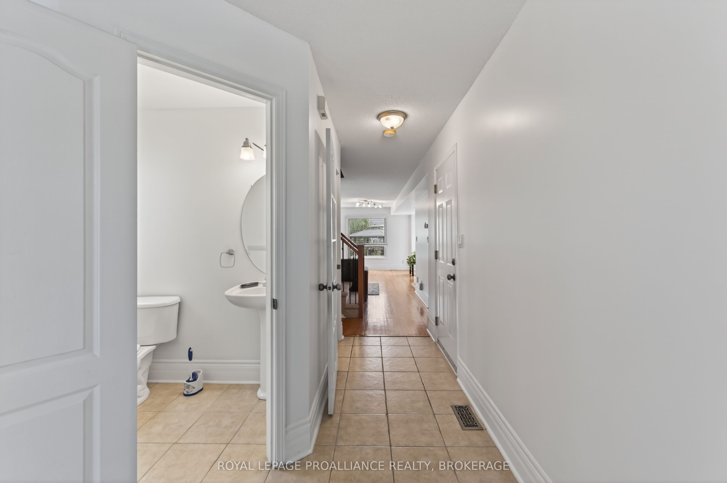 435 Maureen Street