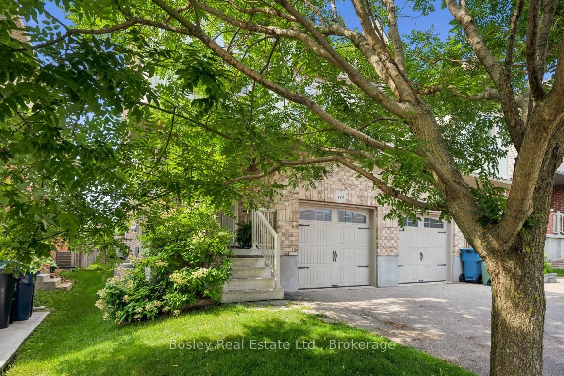 64 Couling Crescent