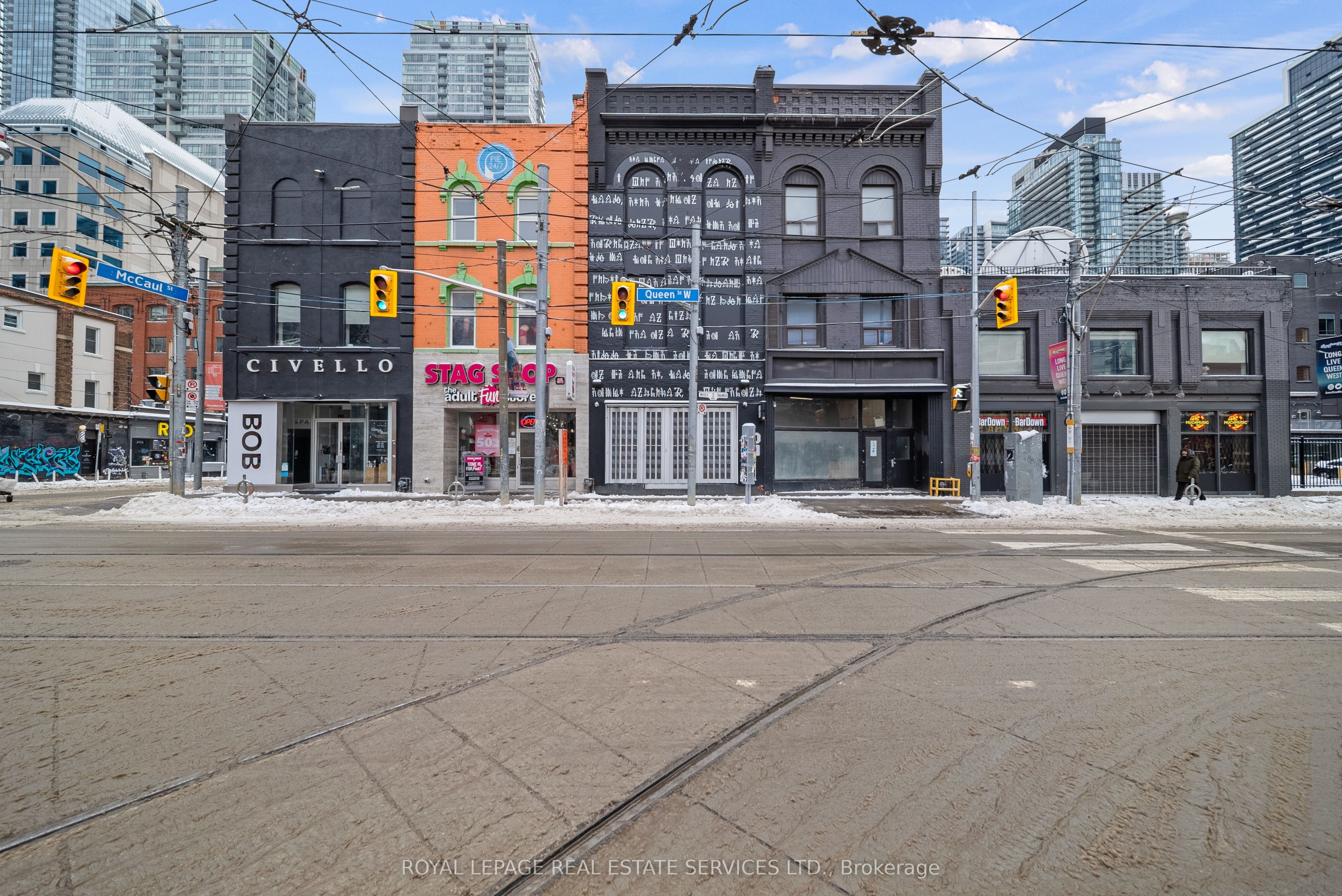 273 Queen Street W