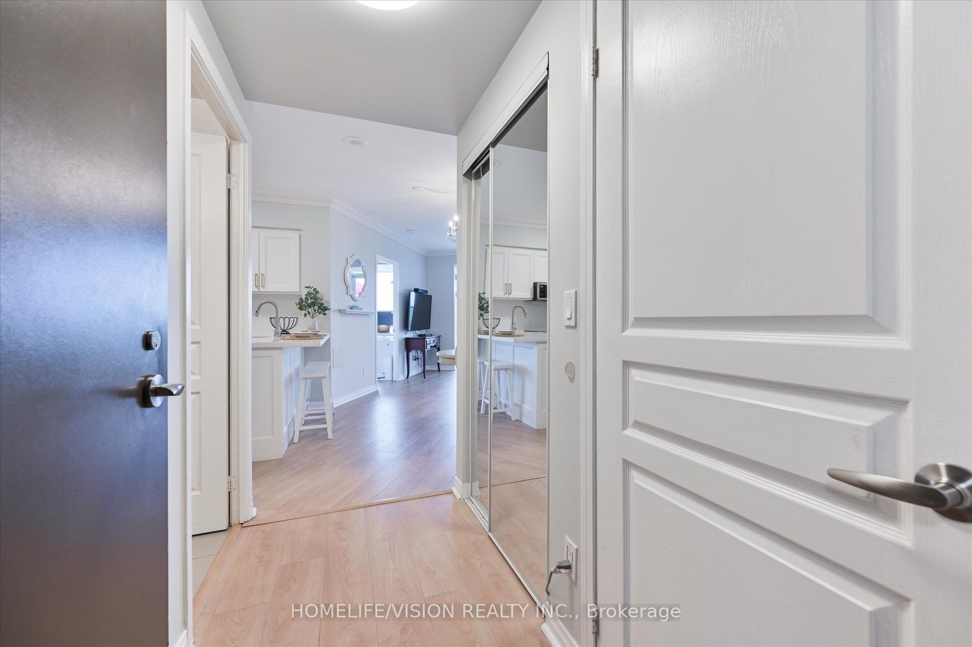 2230 Lake Shore Boulevard W 407