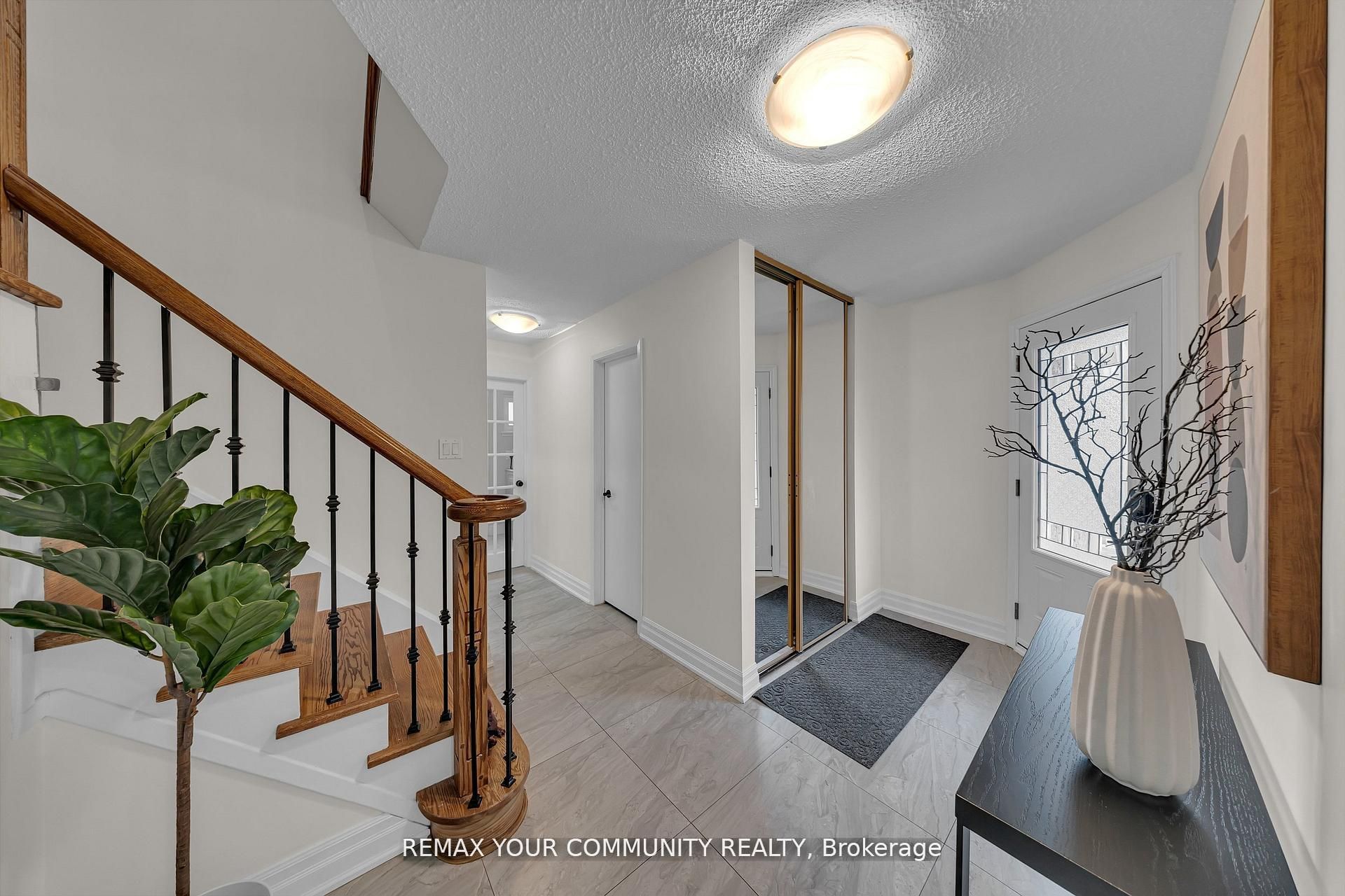 22 Madelaine Crescent