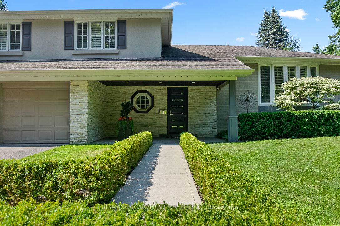 1176 Greenoaks Drive