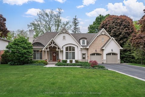 209 Donessle Drive Oakville ON L6J 3Y7